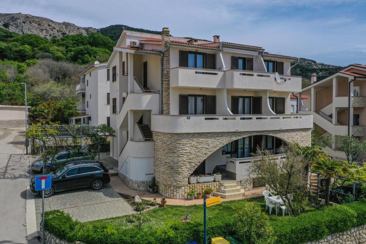 Rooms & Apartments Jadranka บัชกา ภายนอก รูปภาพ