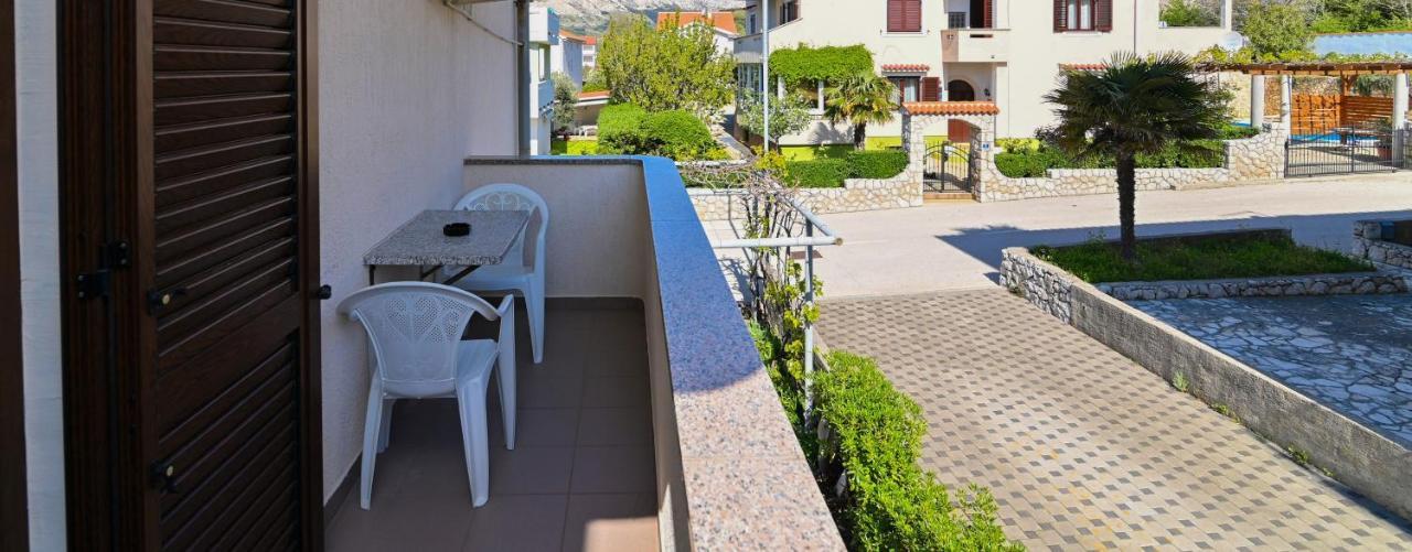 Rooms & Apartments Jadranka บัชกา ภายนอก รูปภาพ