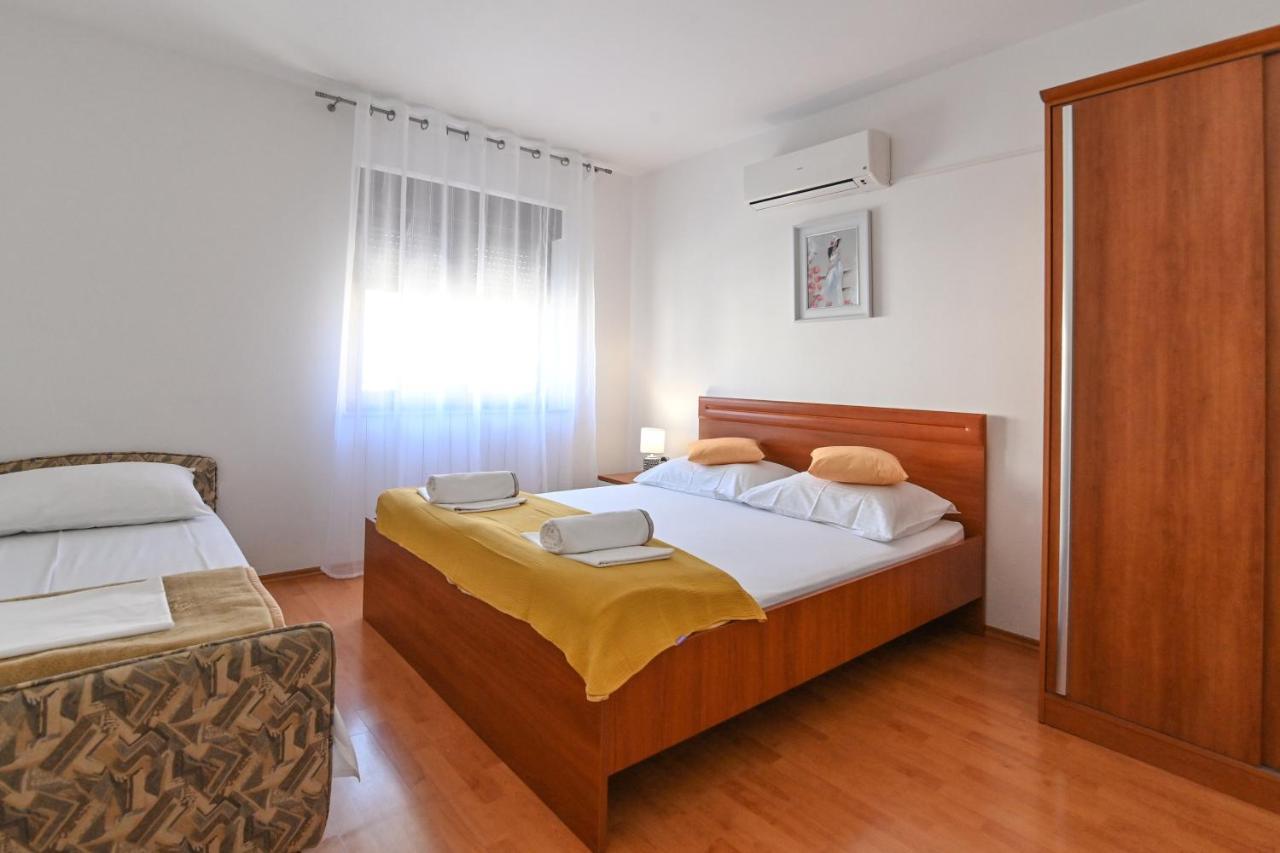 Rooms & Apartments Jadranka บัชกา ภายนอก รูปภาพ