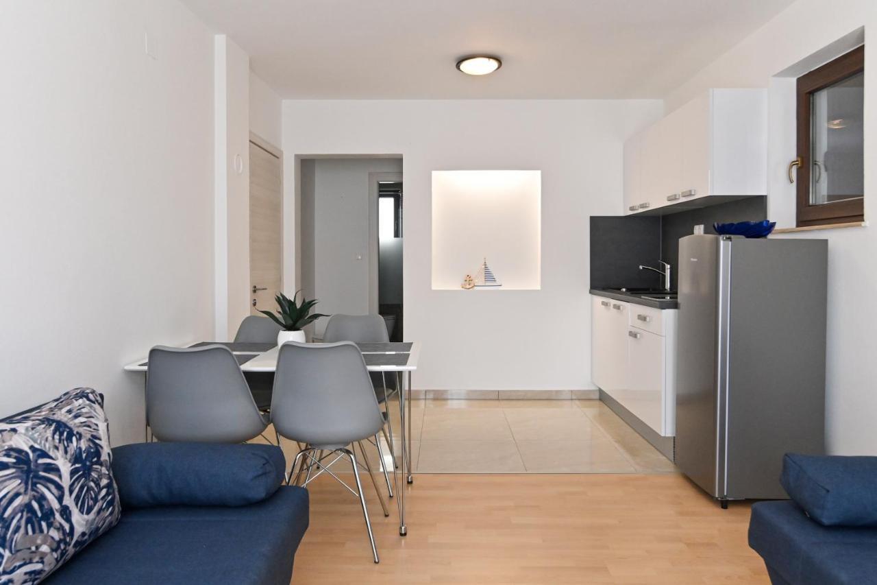 Rooms & Apartments Jadranka บัชกา ภายนอก รูปภาพ